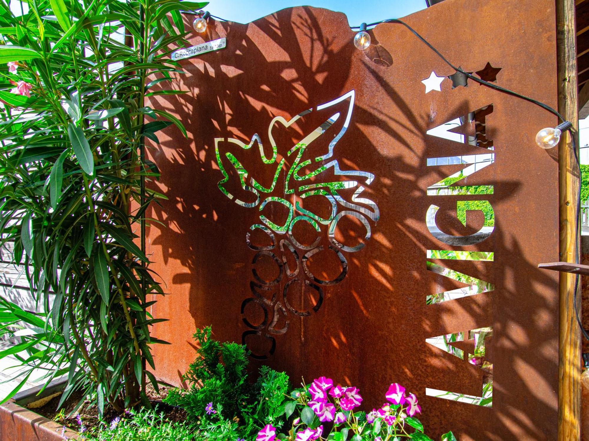 Hotel Garni La Vigna - Adult Friendly San Michele allʼAdige Exterior foto